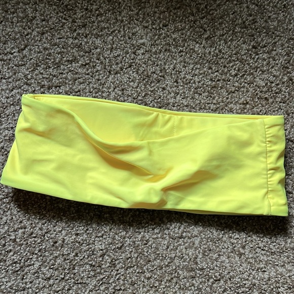 Yellow bandeau bikini - Picture 7 of 9